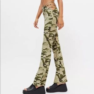 URBAN OUTFITTERS Camo  Side Strap Flare Pant